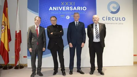 Abel Caballero, alcalde de Vigo, con Roberto Verino, Alfonso Rueda -presidente de la Xunta de Galicia- y Manuel Rodr&iacute;guez.