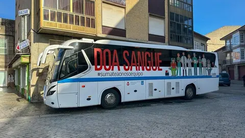 Unidade m&oacute;bil doaz&oacute;n sangue en Ver&iacute;n