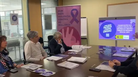 202403 Punto Violeta oficinas SEPE Emilio Gonz&aacute;lez (FILEminimizer)