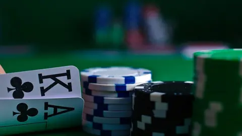 casino online_michal-parzuchowski-unsplash