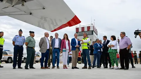 base a&eacute;rea-096