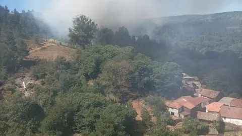 La BRIF de Laza tom&oacute; esta imagen desde el aire a su llegada para intervenir.