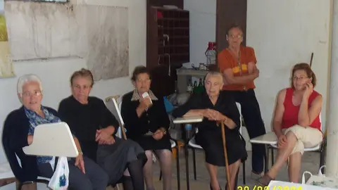Asociaci&oacute;n mulleres rurais O Cruceiro-Matam&aacute;02_Socias ano 2004