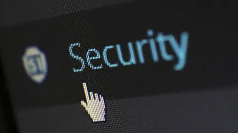 Los delincuentes espa&ntilde;oles se mueven online: &iquest;c&oacute;mo nos afecta?