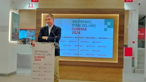 20241128 V&iacute;ctor L&oacute;pez, xerente adega Ladairo, premio PYME del a&ntilde;o Ourense