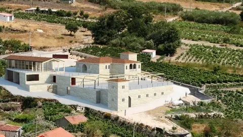 La bodega Crego e Monaguillo, en A Salgueira (Monterrei).