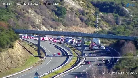 20241226 Accidente A-52 A Mezquita. C&aacute;mara DGT