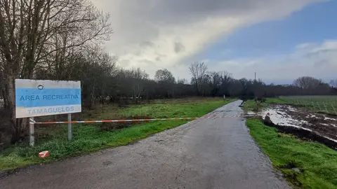 Otros de los puntos en los que el T&aacute;mega suele desbordar: el &aacute;rea recreativa de Tamaguelos.