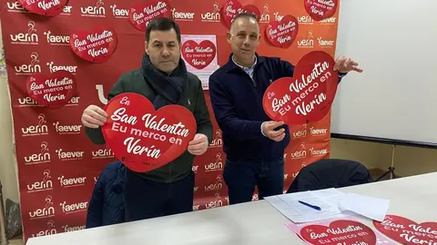 Santos &Aacute;lvarez y Jos&eacute; &Aacute;ngel Rodicio, en la presentaci&oacute;n de la nueva campa&ntilde;a de Aever.