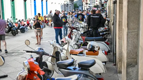 Este a&ntilde;o, la calle Lisa acogi&oacute; la concentraci&oacute;n de las motocicletas. | FOTO: Noelia Caseiro.