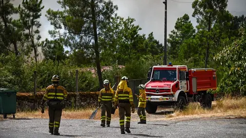 Incendio O&iacute;mbra, IFAGranxaO&iacute;mbra, a granxa, as chas, brigadistas 02