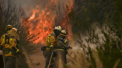 20250813 Incendio O&iacute;mbra, IFAGranxaO&iacute;mbra, Monterrei, estrada A Salgueria-Flariz (6)