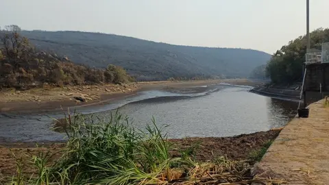 202508 Baleirado presa As Ch&aacute;s, incendio O&iacute;mbra, desastre ecol&oacute;xico (2)