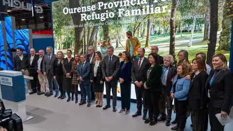 Foto de familia tras presentar as novas propostas que integran patrimonio, lecer e termalismo para todos os p&uacute;blicos.
