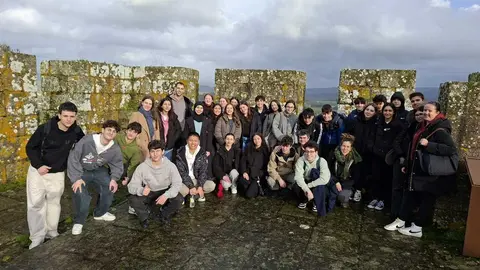 Alumnado dos institutos de Ver&iacute;n participante na Olimp&iacute;ada de Xeolox&iacute;a celebrada en Monforte.