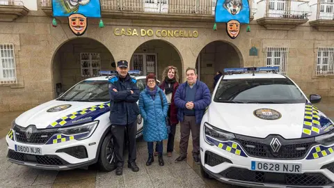 Entrega oficial dos novos patrulleiros h&iacute;bridos no Concello de Ver&iacute;n.