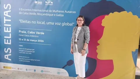 Ana Mar&iacute;a Villarino, alcaldesa de O&iacute;mbra, en el congreso caboverdiano de "mulheres autarcas".