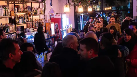 El Bar O Enredo cumple su primer a&ntilde;o de actividad dinamizando el ocio y la convivencia en el municipio de Ver&iacute;n.
