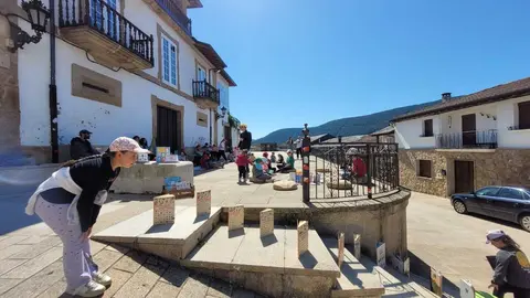 La Praza da Picota se convertir&aacute; en una biblioteca abierta para fomentar el amor por los libros entre la infancia y los vecinos de Laza.