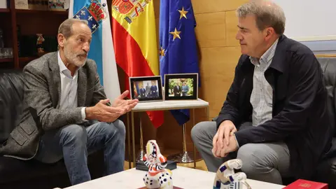Manuel Pardo recibiu no seu despacho ao rexedor Germ&aacute;n Garc&iacute;a-&Aacute;vila para coordinar as competencias auton&oacute;micas no municipio.
