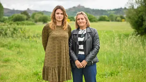 La coordinadora comarcal Marina Vaz Quintill&aacute;n y la diputada provincial Eva P&eacute;rez Gamote.