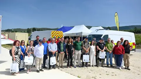 A conselleira Mar&iacute;a Jos&eacute; G&oacute;mez durante a visita &aacute; base a&eacute;rea de Ver&iacute;n-O&iacute;mbra. | FOTO: Noelia Caseiro.