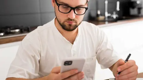 Por qu&eacute; sentimos que nunca estamos realmente desconectados