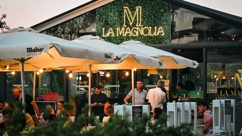 La Magnolia inicia su actividad con una propuesta pensada para las noches de verano. |&nbsp;FOTO: Noelia Caseiro.