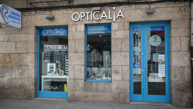 Opticalia Lentes de Ouro unifica su horario de verano y refuerza su servicio de diagnóstico clínico | NOTICIAS VERÍN