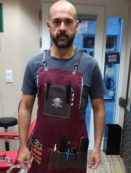 Carlos Miguel Gómez, barbero de la calle Mayor.