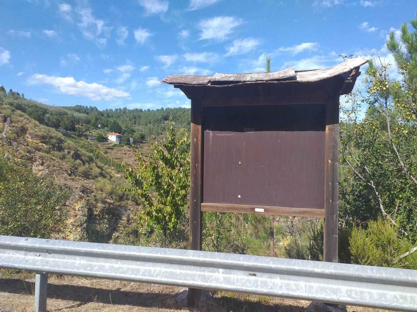 La marquesina a la entrada de la Cidadella.
