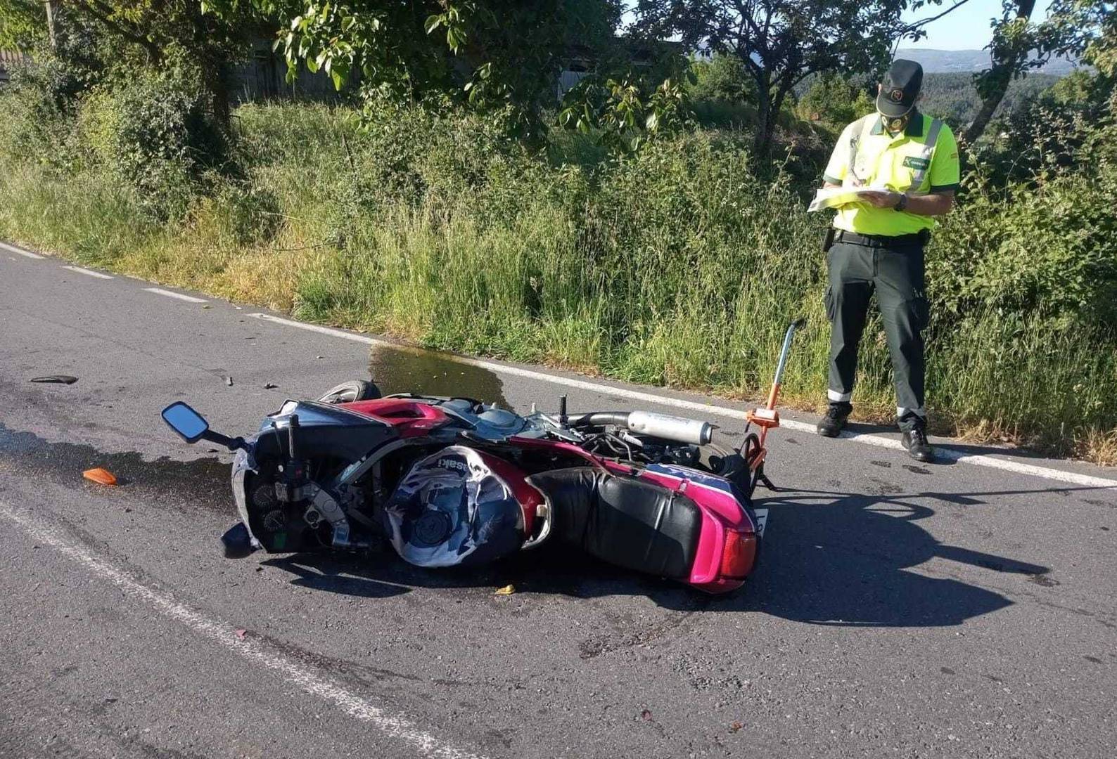 Accidente-motocicleta-motorista-Vilar de Barrio-muerto-morto-falecido