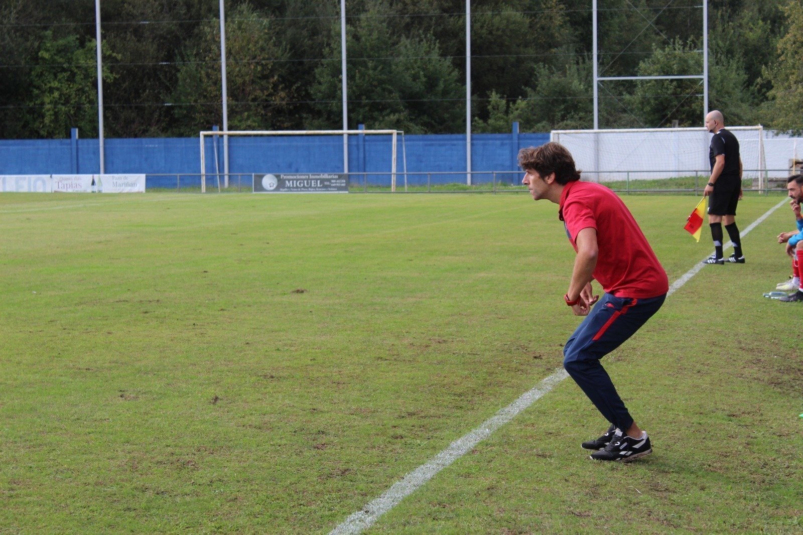 Juanjo Vilachá hizo unas 500 sentadillas durante todo el partido. | FOTO: Xosé Lois Colmenero.