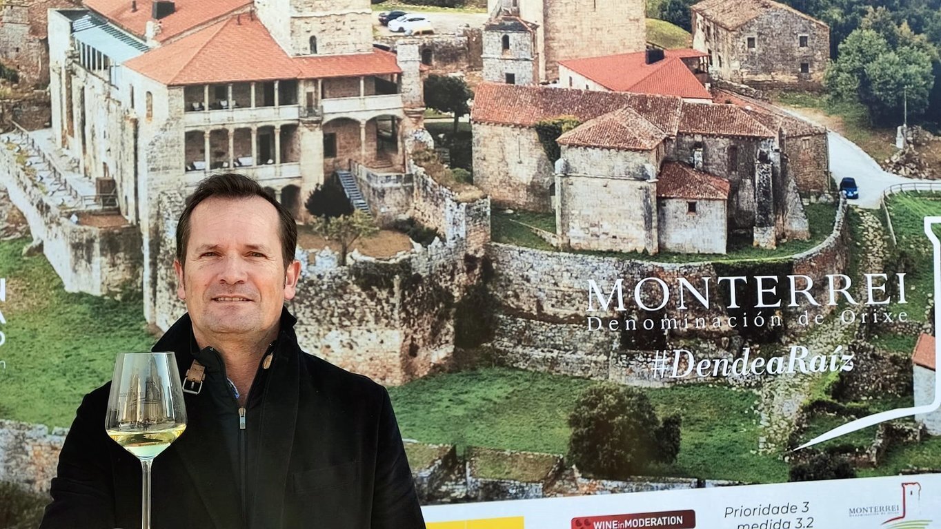 El presidente de la Denominación de Origen Monterrei, Jonatás García. | FOTO: Xosé Lois Colmenero.