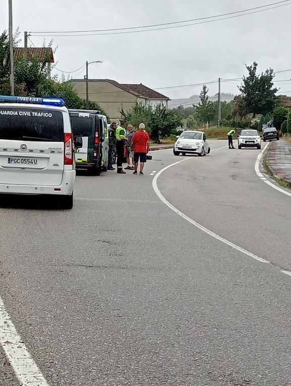 La colisión tuvo lugar poco después de las 15:40 horas de esta tarde. | FOTO: Antonio Pimenta.