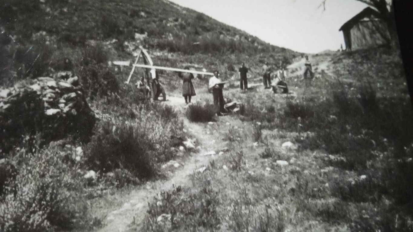 Imagen de trabajadores en la Mina de San Juan, la Foca, año 1956.
