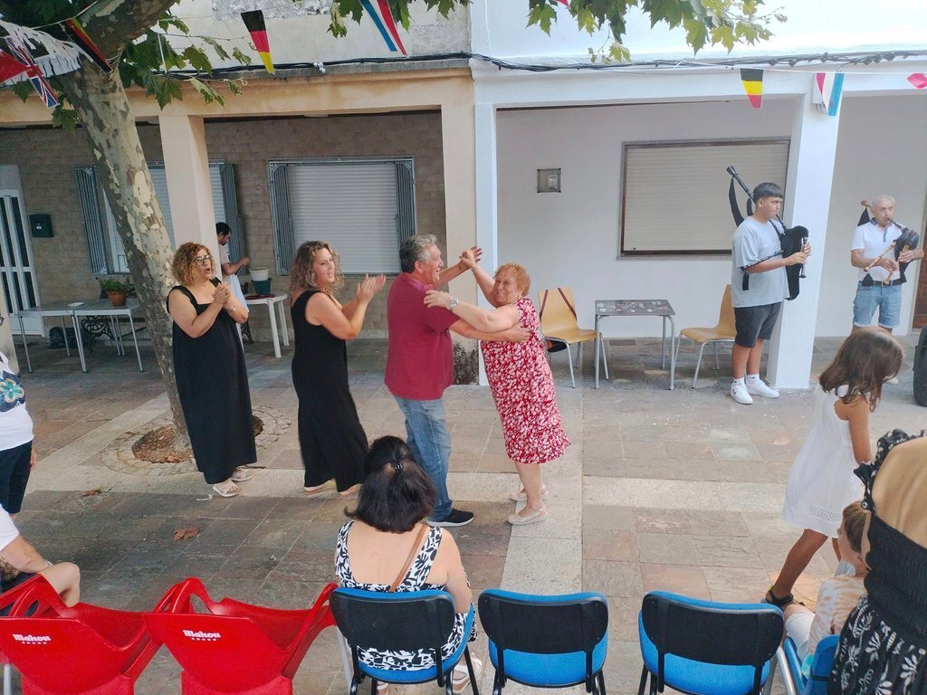 20240816 Ciclo música e teatro na rúa Riós_Riós02