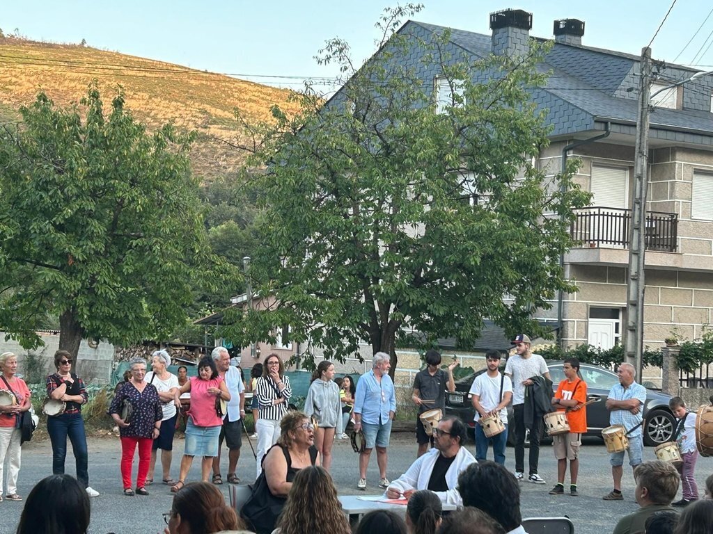 20240819 Ciclo música e teatro na rúa Riós_a veiga do seixo02