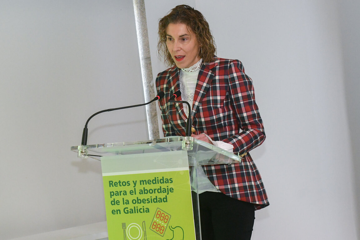 20241113_Sanidade_InauguracionXOrnadaRetosoObesidadeSEDISA4 Natalia Lobato, secretaria xeral técnica consellería de sanidade