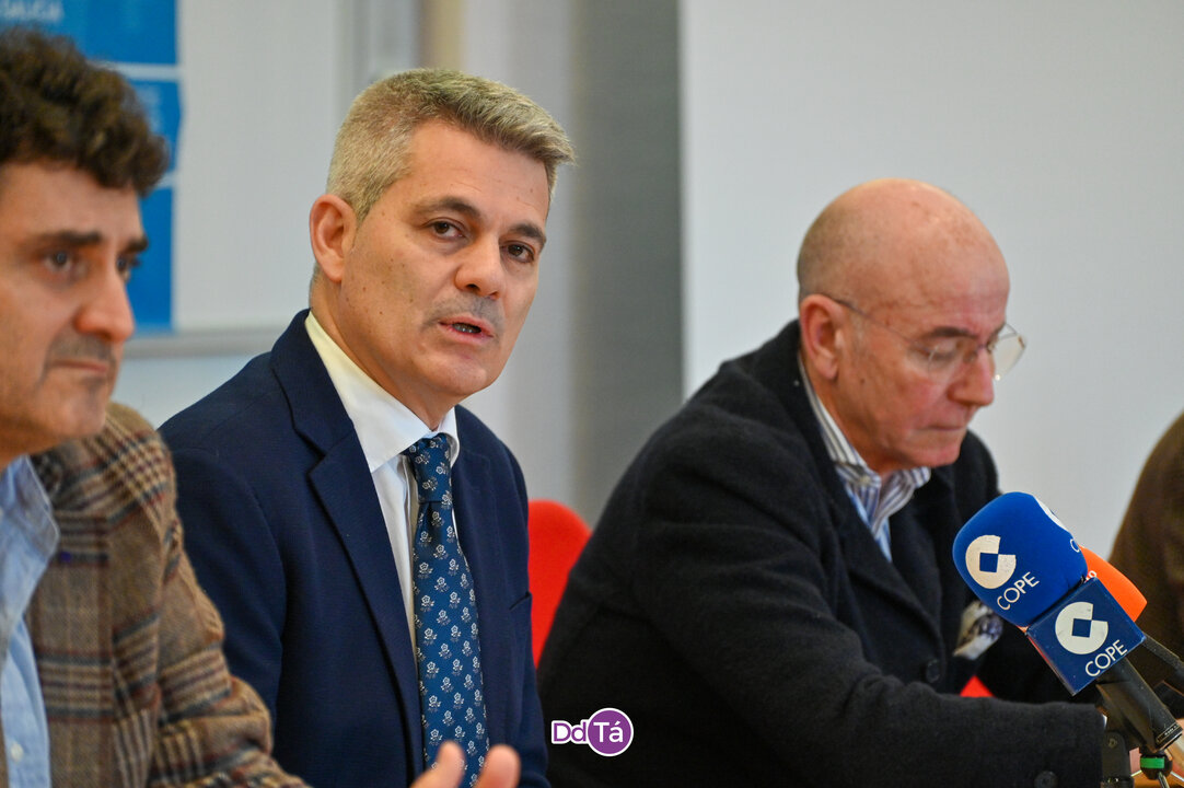 Eloy Sánchez, Pablo Martín Lancharro y Santiago Camba. | FOTO: Noelia Caseiro.