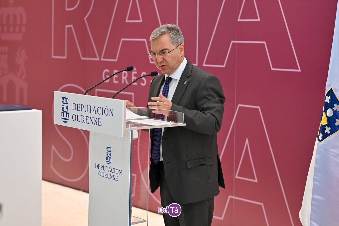 El presidente de la Deputación de Ourense, Luis Menor. | FOTO: Noelia Caseiro.