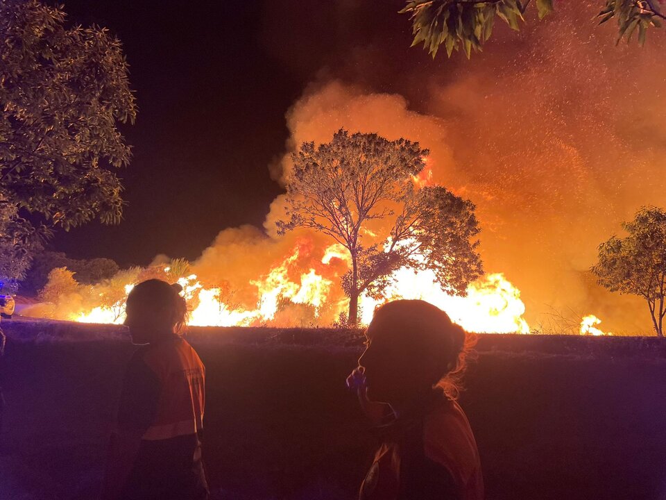 La noche fue infernal en Santa Comba, en Vilardevós. | FOTO: Esperanza A Trabe.