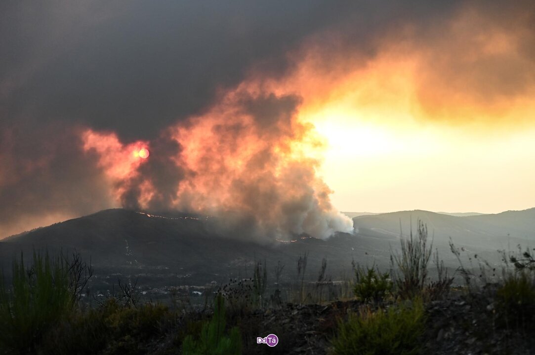 20250813 IFAGRANXAOímbra, Incendio Monterrei, Vences, Mixós, Estevesiños, Castelo Monterrei (1)