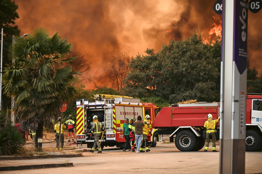 20250814 IFAGranxaOímbra, incendio Cualedro, Santa Baia, gasolinera (32)