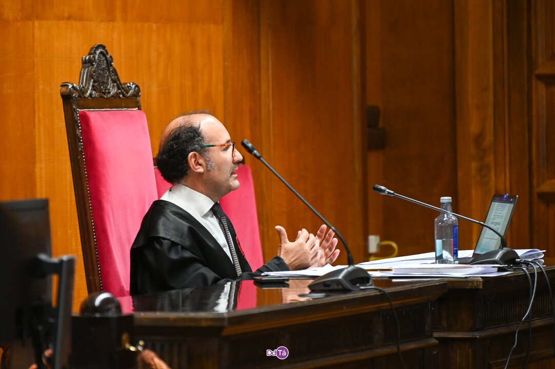Eduardo Sánchez, letrado del regidor verinense, en su alegato final. | FOTO: Noelia Caseiro.