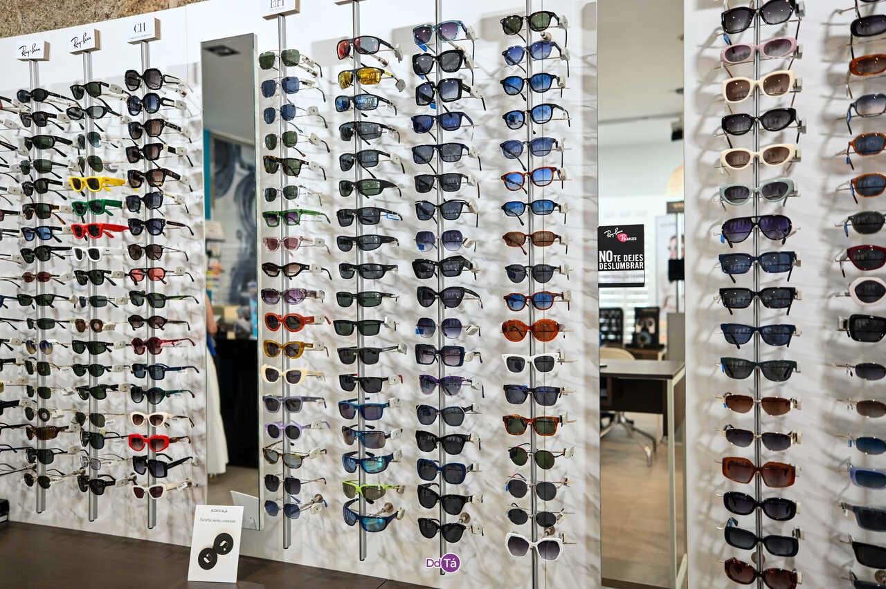 Su amplia variedad de marcas y modelos de gafas de sol para sentirte protegido y a la moda.