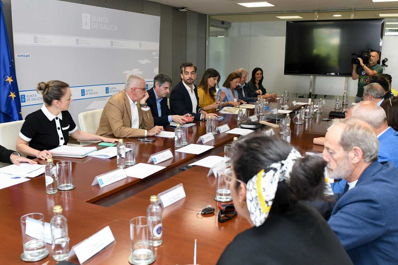 Reunión de coordinación mantida este luns en Santiago de Compostela.