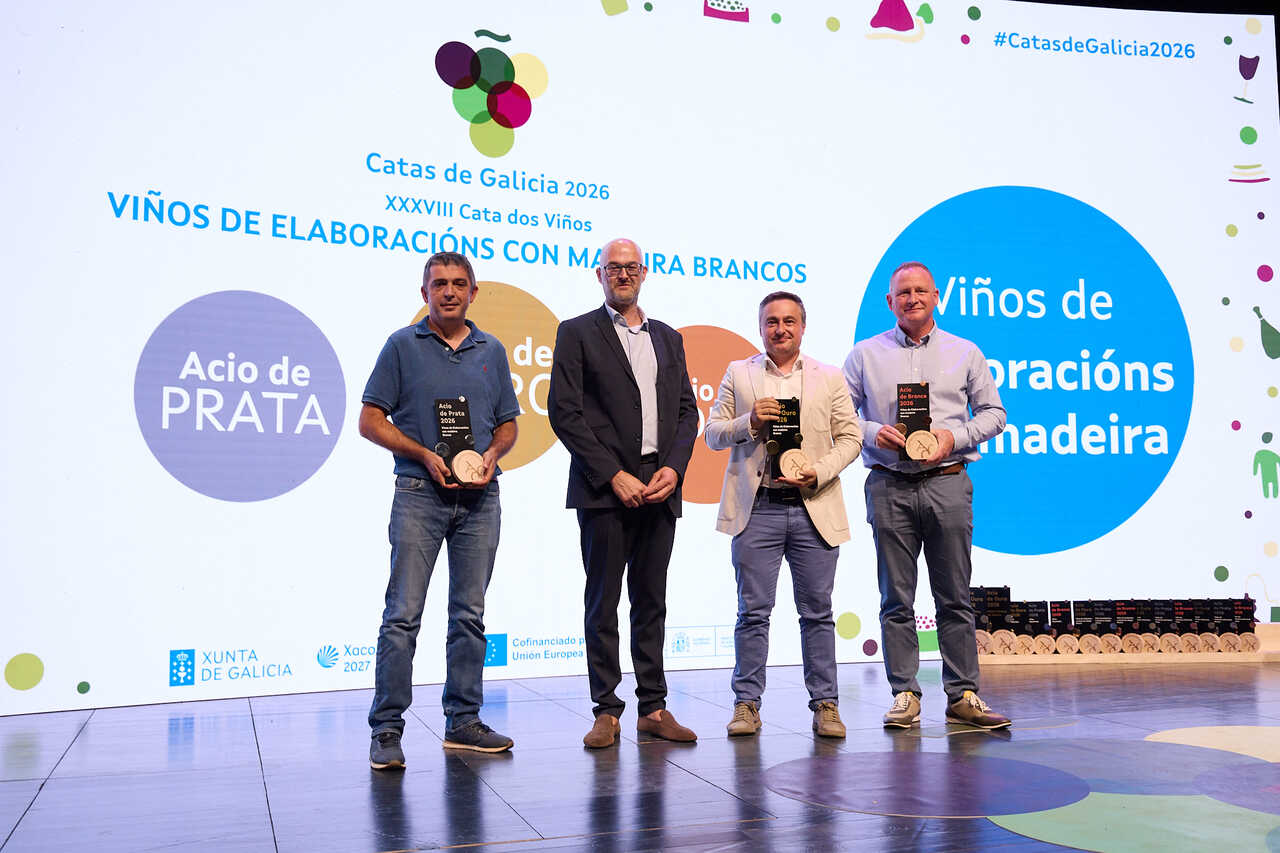 Os produtores galardoados na categoría de viños brancos de elaboracións con madeira reciben os seus correspondentes Acios nas Catas de Galicia 2026.